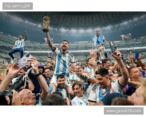 2022年世界杯足球明星精彩瞬间回顾与赛场传奇故事分享